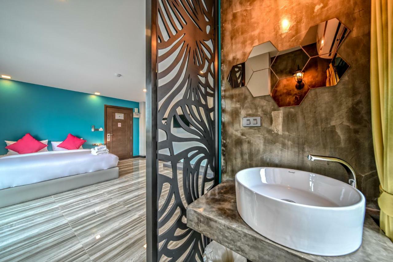 Nam Naka Boutique Hotel - Sha Plus Phuket Esterno foto
